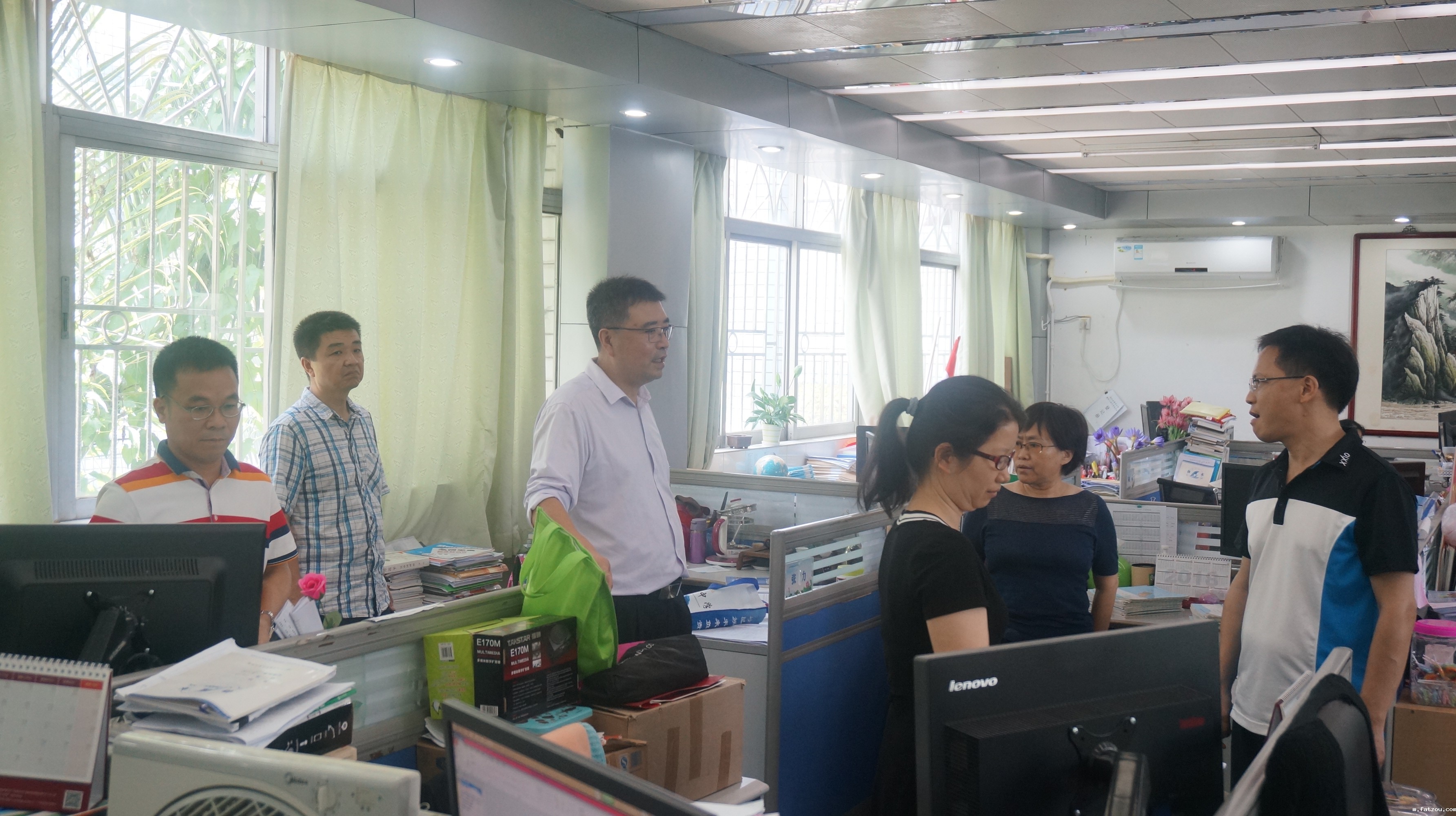 20180522徐连佳校长带队进行全校安全大检查 (20)